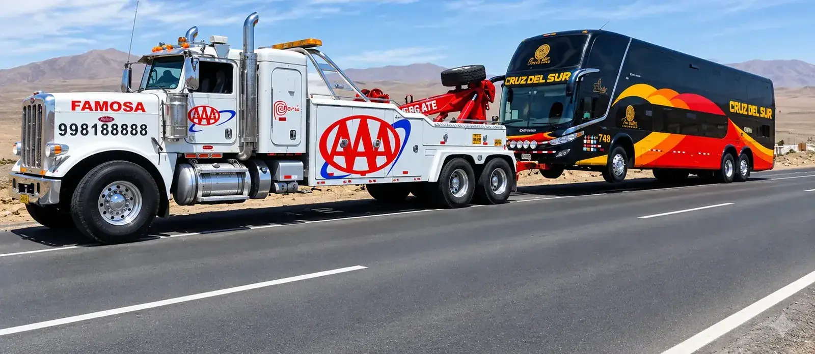 Grúa pesada de Grúas Triple A remolcando un bus interprovincial de dos pisos